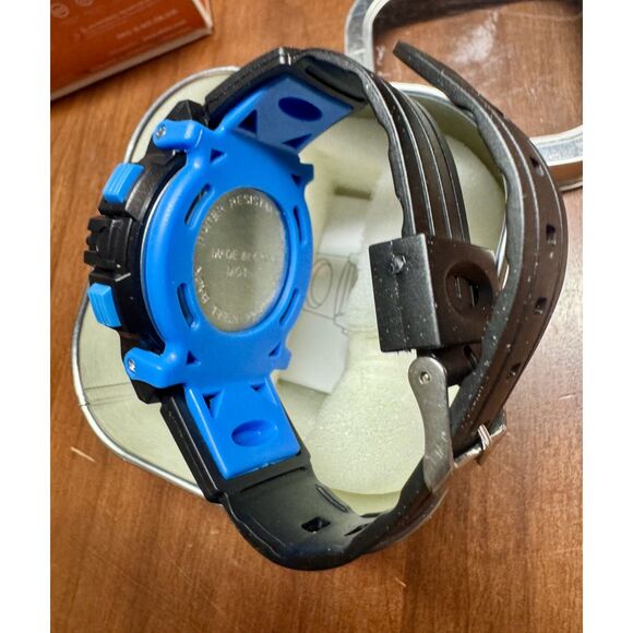 Kids Digital Outdoor Electronic Alarm Watch - Blue/ Black - Picture 2 of 2